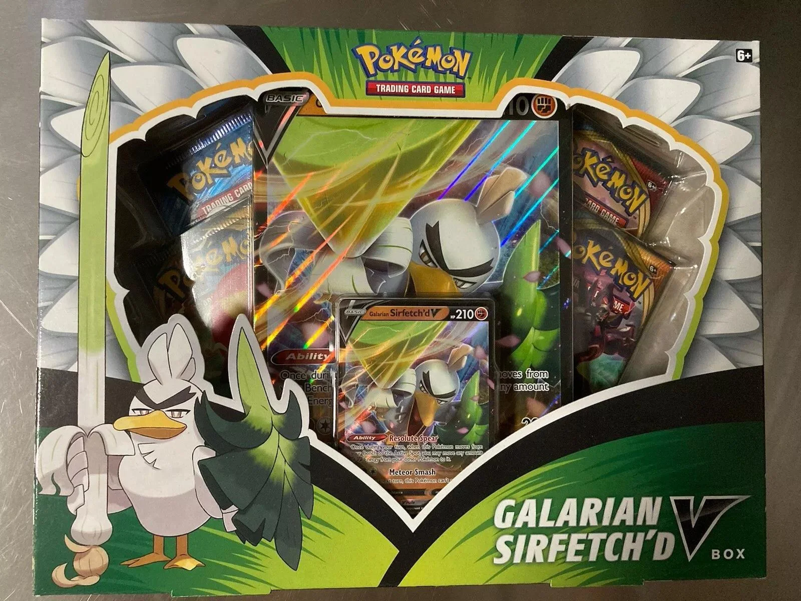 Photo of Galarian Sirfetch'D V Box