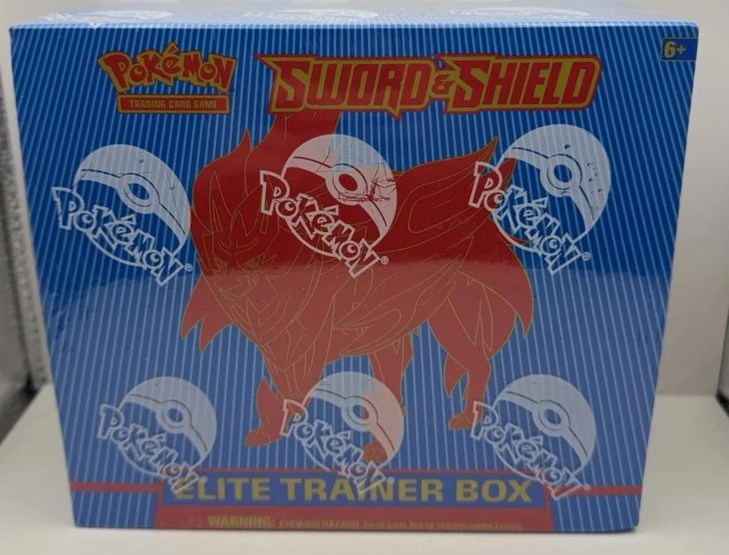 Photo of Elite Trainer Box Zamazenta First Print