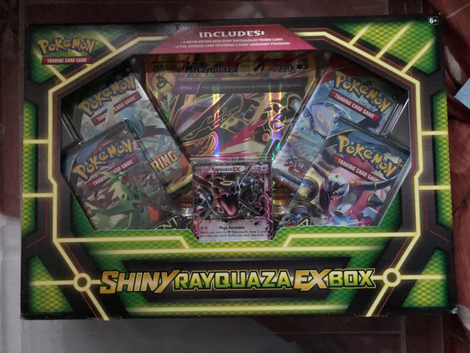 Photo of Shiny Rayquaza Ex Collection Box